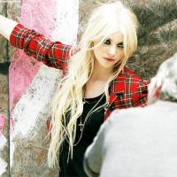 taylor momsen